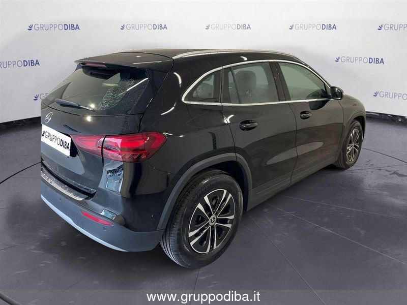 Mercedes-Benz GLA GLA 180 d Advanced auto