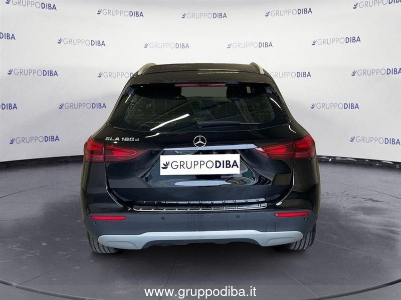 Mercedes-Benz GLA GLA 180 d Advanced auto