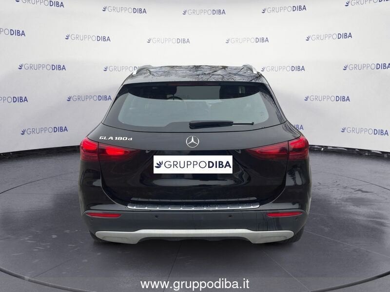 Mercedes-Benz GLA GLA 180 d Advanced auto