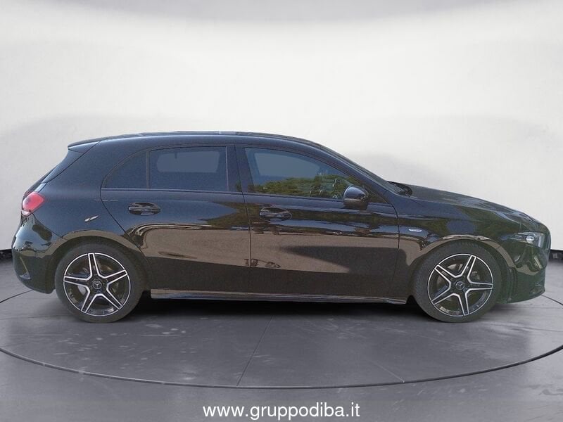 Mercedes-Benz Classe A Compatta A 180 d Premium Night edition auto