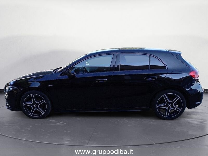 Mercedes-Benz Classe A Compatta A 180 d Premium Night edition auto